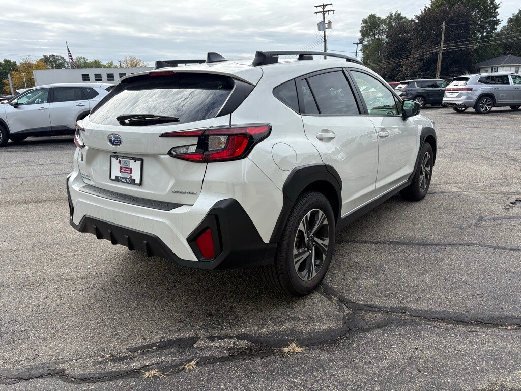 2024 Subaru Crosstrek Premium photo 2