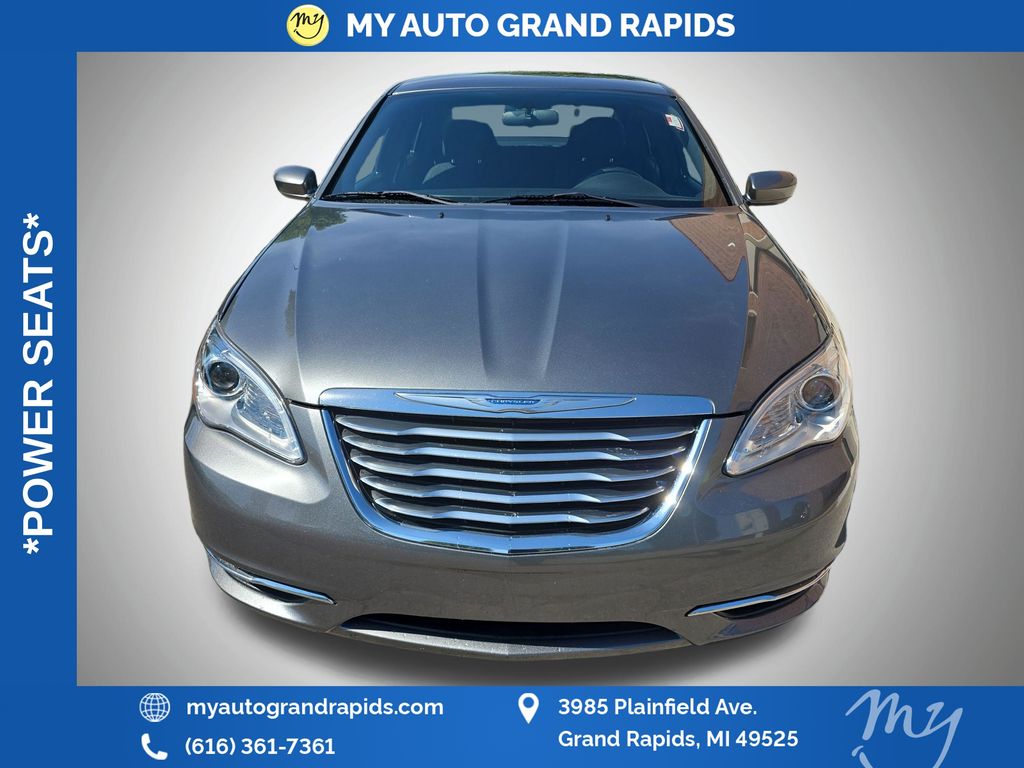 Used 2011 Chrysler 200 Touring with VIN 1C3BC1FG6BN623305 for sale in Grand Rapids, MI