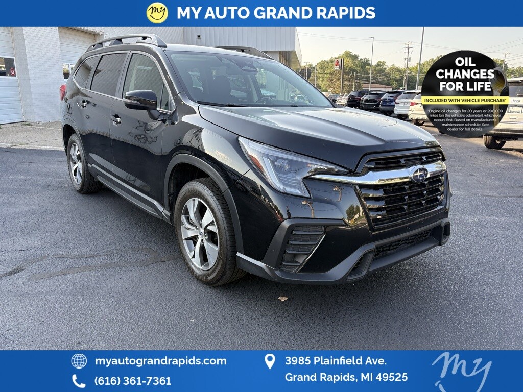2023 Subaru Ascent Premium photo 3