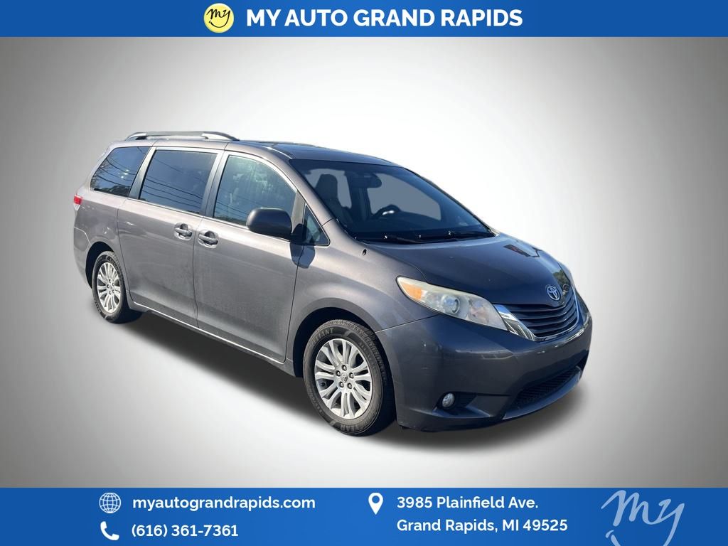 2014 Toyota Sienna XLE