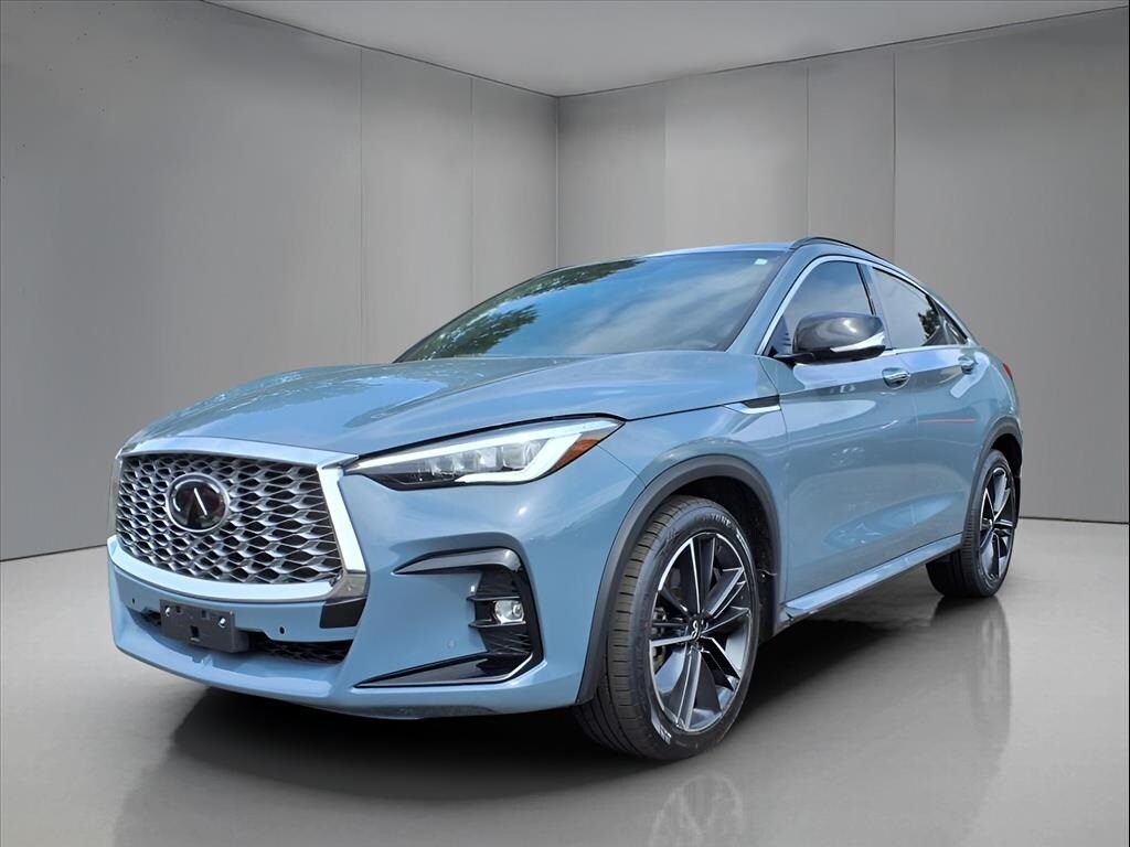 2022 Infiniti QX55 Essential photo 3