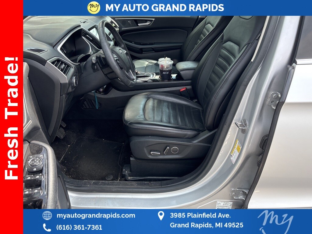 2018 Ford Edge SEL photo 3