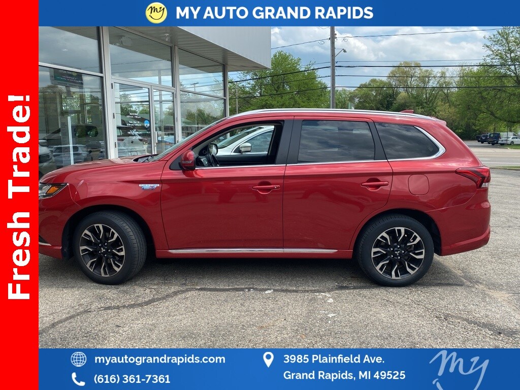 2018 Mitsubishi Outlander PHEV GT photo 2