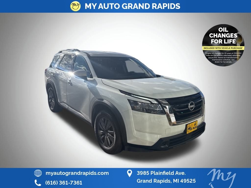 Used 2022 Nissan Pathfinder SV SUV