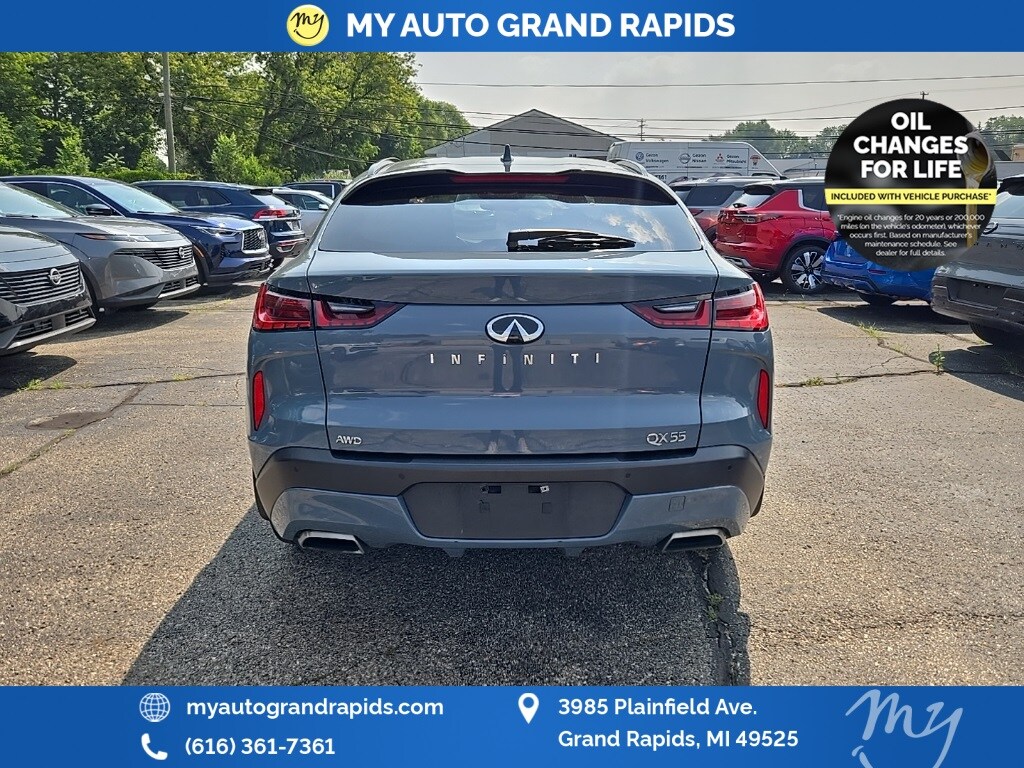 2022 Infiniti QX55 Essential photo 4