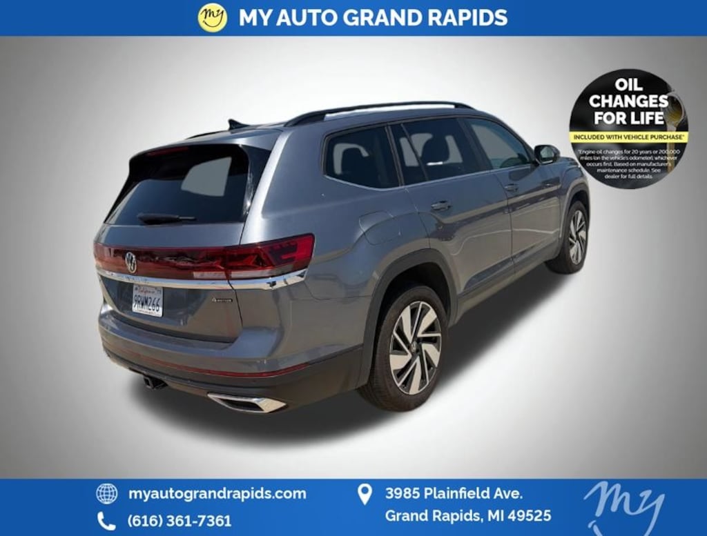 Used 2025 Volkswagen Atlas 2.0T SE w/Technology SUV