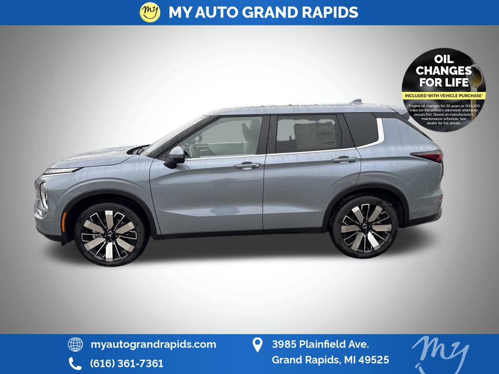 Used 2026 Mitsubishi Outlander SE SUV