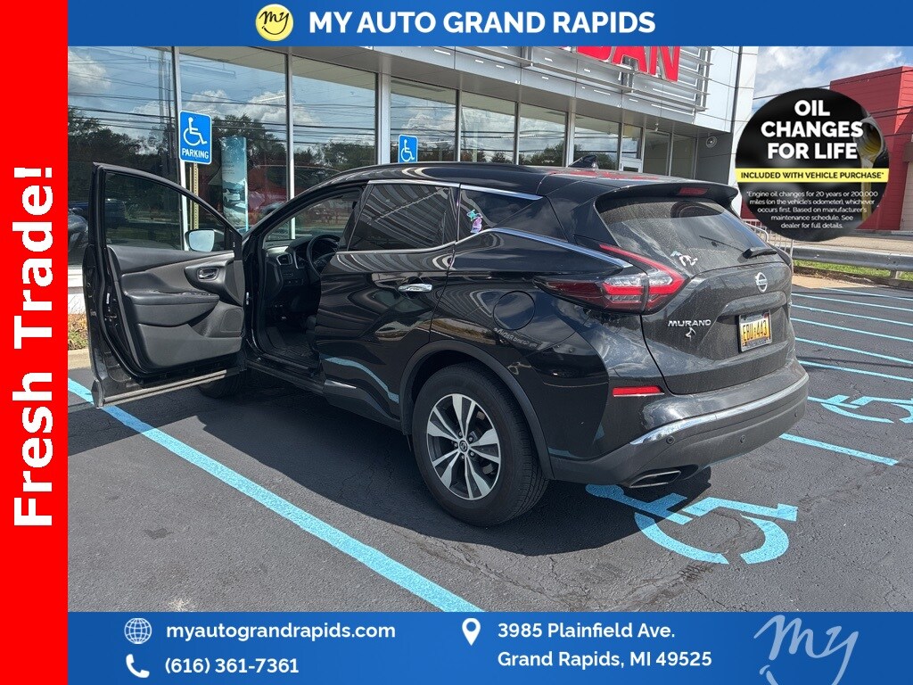 2020 Nissan Murano SV photo 3