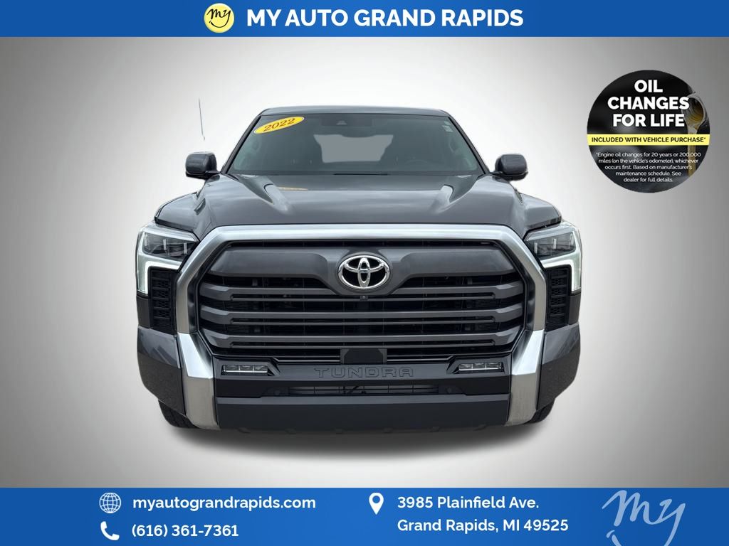 2022 Toyota Tundra Limited CrewMax photo 2