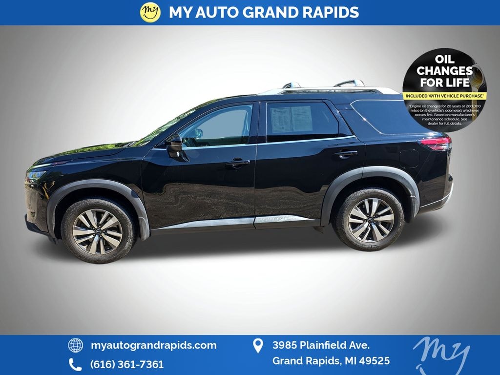 Used 2022 Nissan Pathfinder SL SUV
