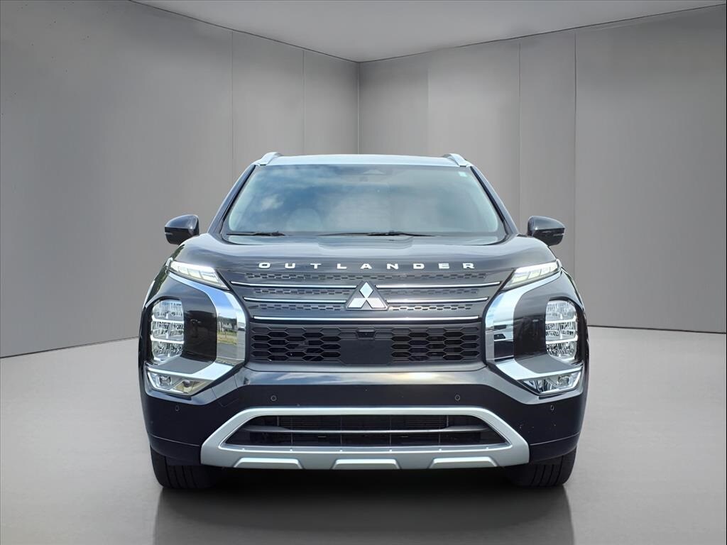 2024 Mitsubishi Outlander PHEV SEL photo 2