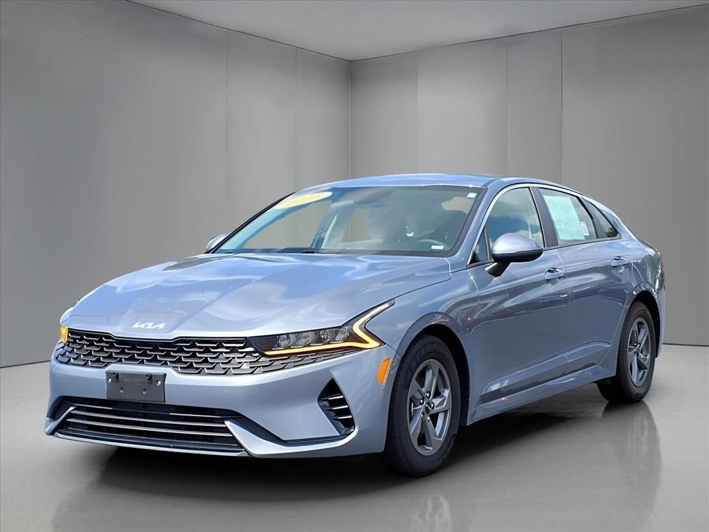 2023 Kia K5 LXS photo 3
