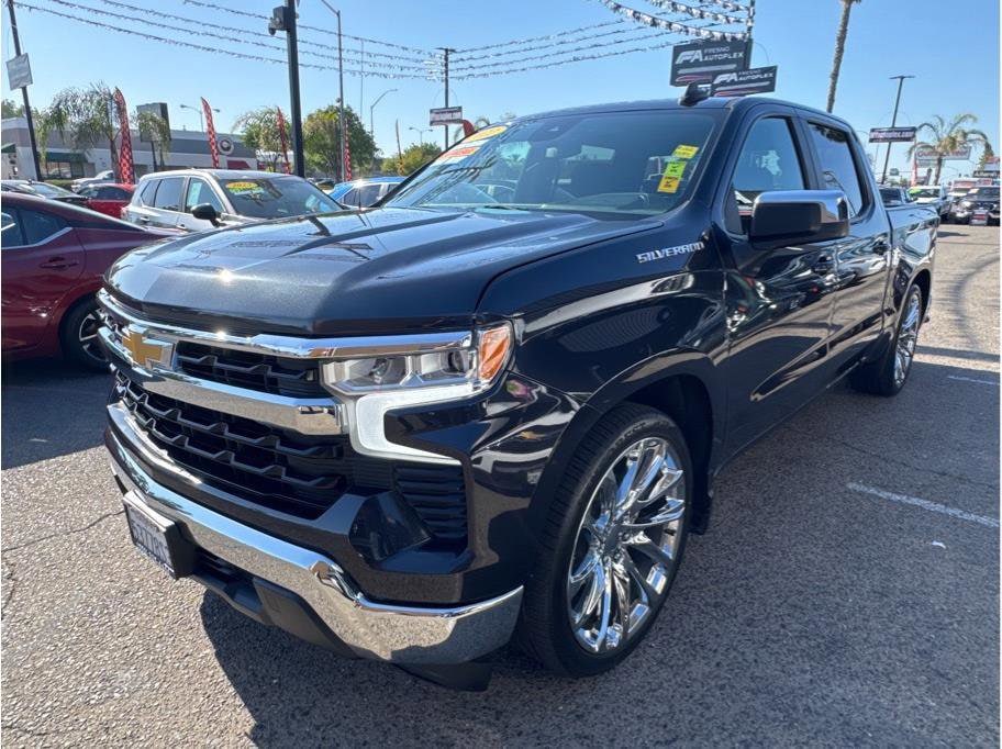 2022 Chevrolet Silverado 1500 LT - Photo 7