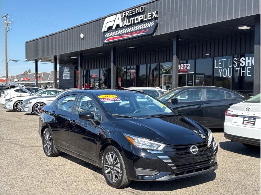 2025 Nissan Versa Sedan SV