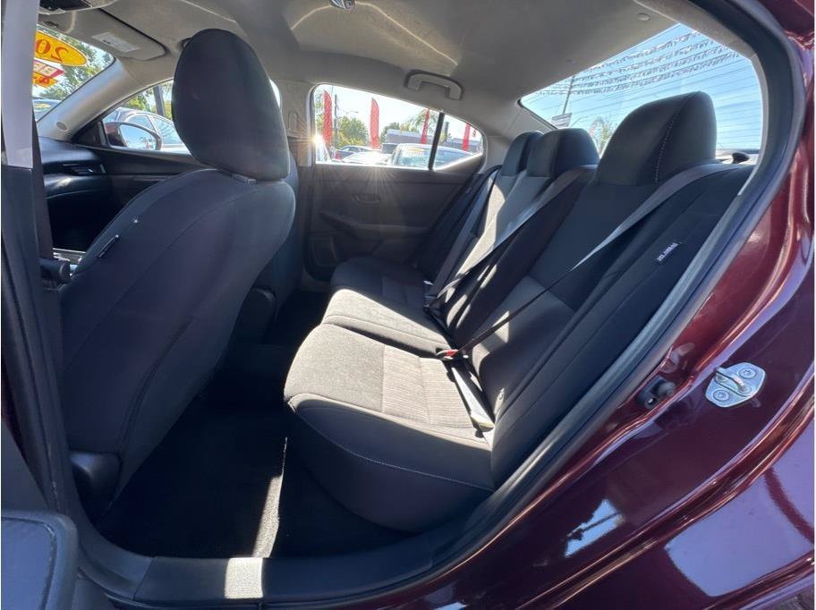 2025 Nissan Sentra SV - Photo 17