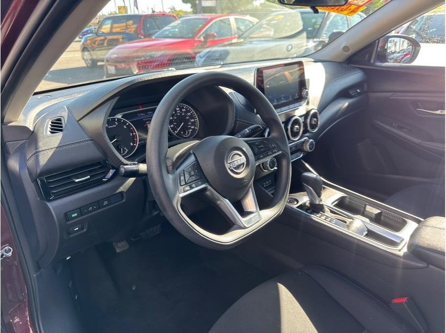 2025 Nissan Sentra SV - Photo 20