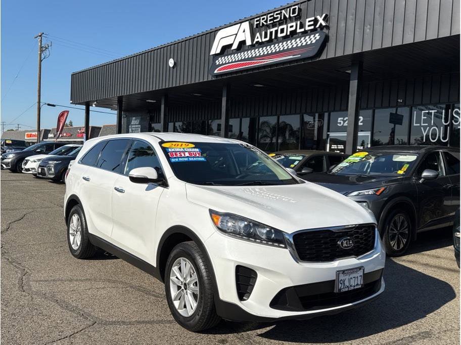 2019 Kia Sorento LX AT's photo