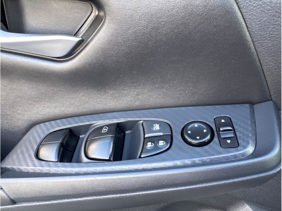 2025 Nissan Sentra SV - Photo 28