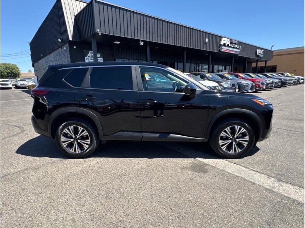 Used 2023 Nissan Rogue SV SUV