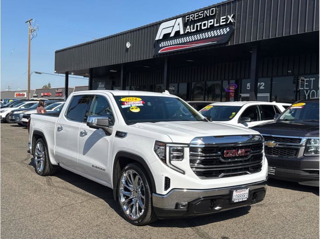 Used 2024 GMC Sierra 1500 SLT Truck Crew Cab