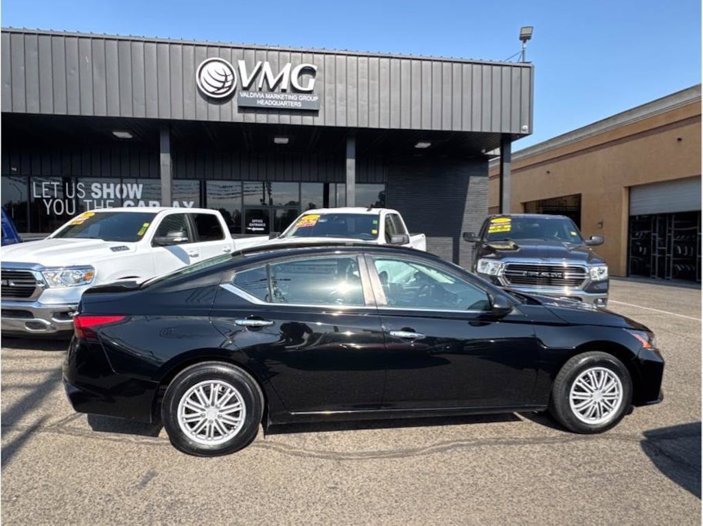 Used 2024 Nissan Altima 2.5 S Sedan