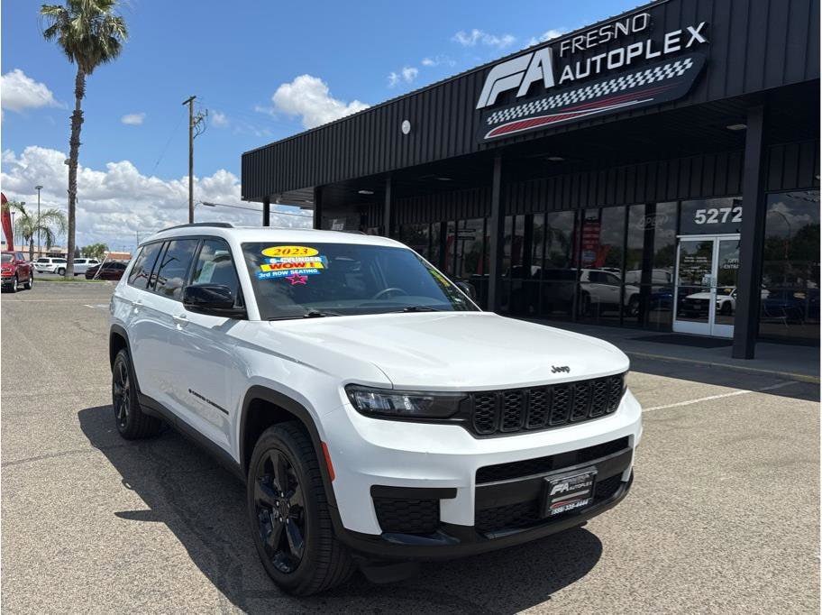 2023 Jeep Grand Cherokee L Altitude 4x4's photo