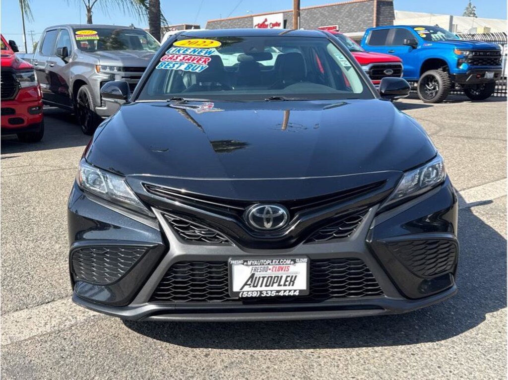 Used 2022 Toyota Camry SE Sedan