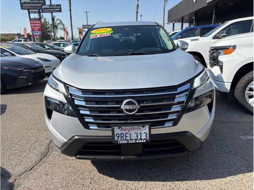 Used 2024 Nissan Rogue SV SUV