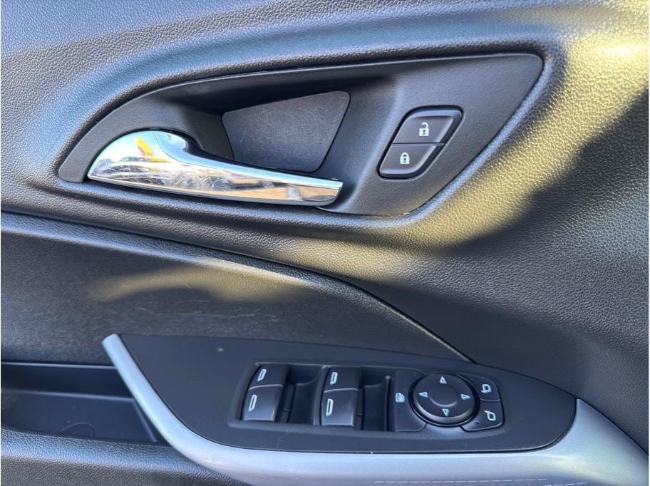 2024 Chevrolet Trax LS - Photo 25