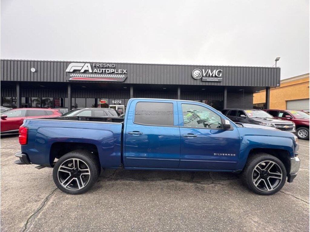 Used 2018 Chevrolet Silverado 1500 LT w/1LT Truck Crew Cab