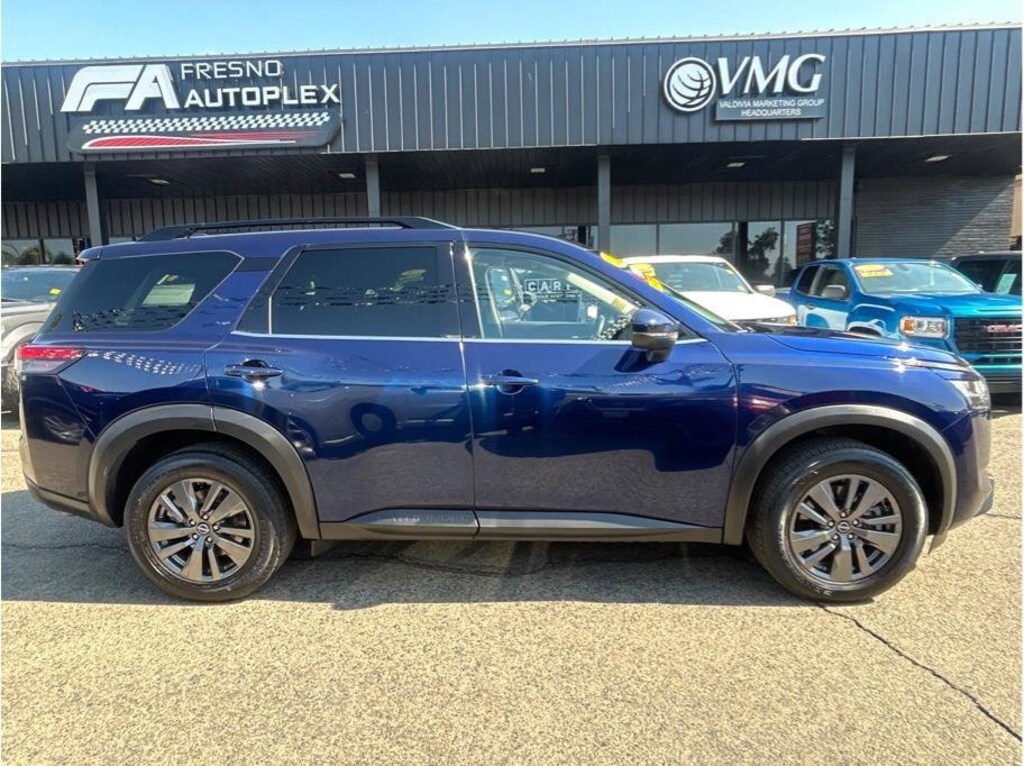 Used 2022 Nissan Pathfinder SV SUV