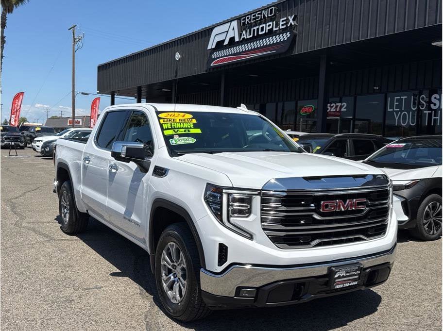 2024 GMC Sierra 2WD Crew Cab Short Box SLT's photo