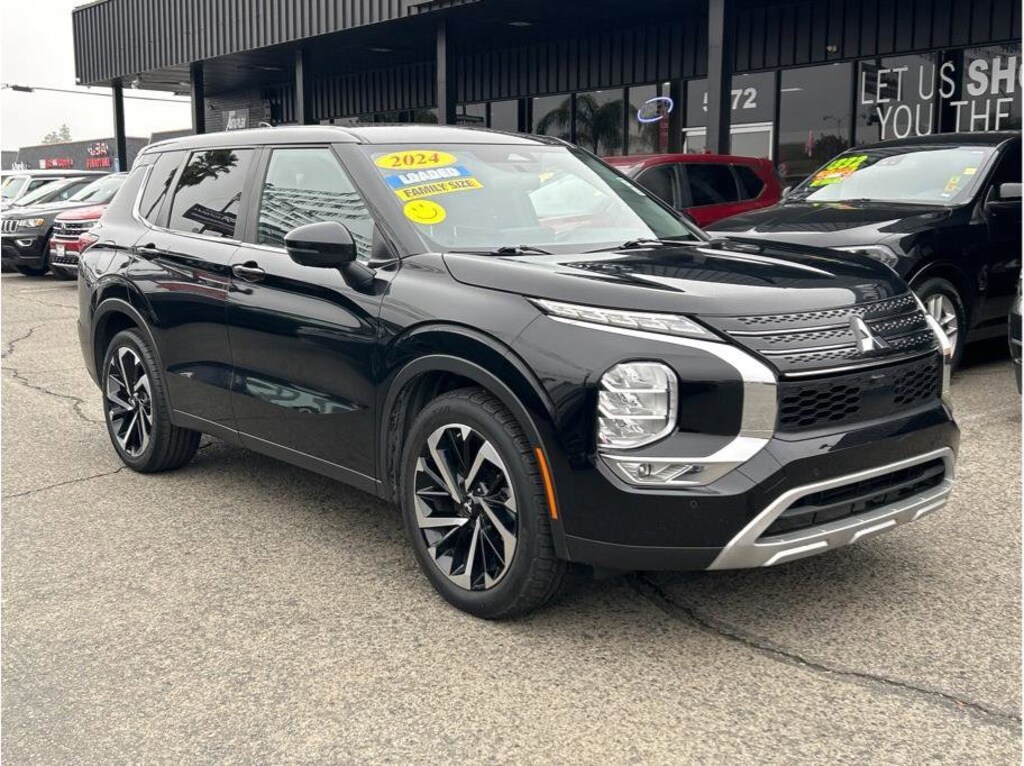 Used 2024 Mitsubishi Outlander SE SUV