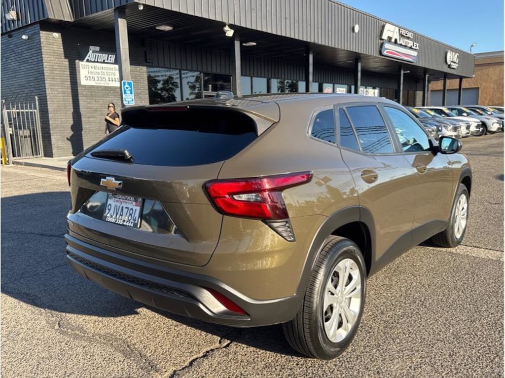 Used 2024 Chevrolet Trax LS SUV