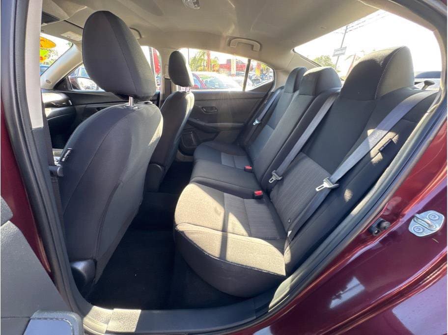 2025 Nissan Sentra SV - Photo 16