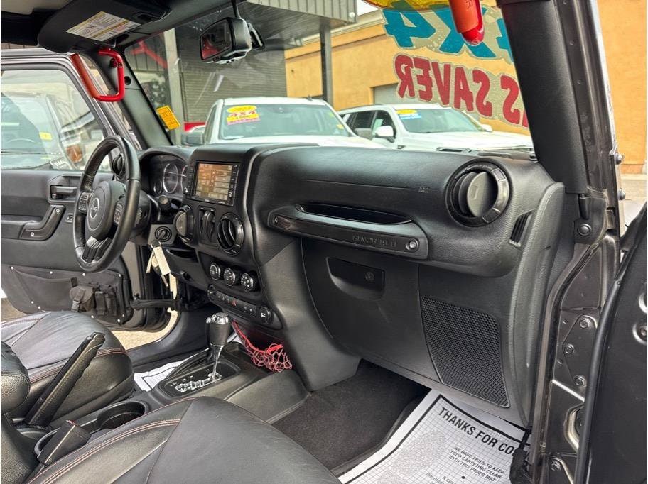 2017 Jeep Wrangler Rubicon Recon - Photo 9