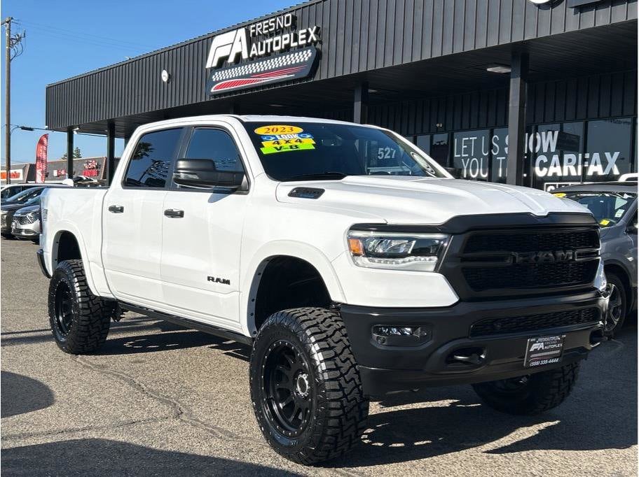 2023 RAM 1500 Big Horn/Lone Star 4x4 Crew Cab 5'7's photo