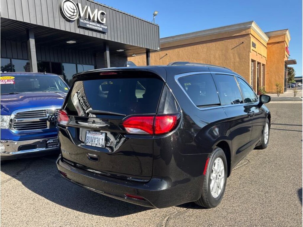 Used 2021 Chrysler Voyager LXI Van Passenger Van