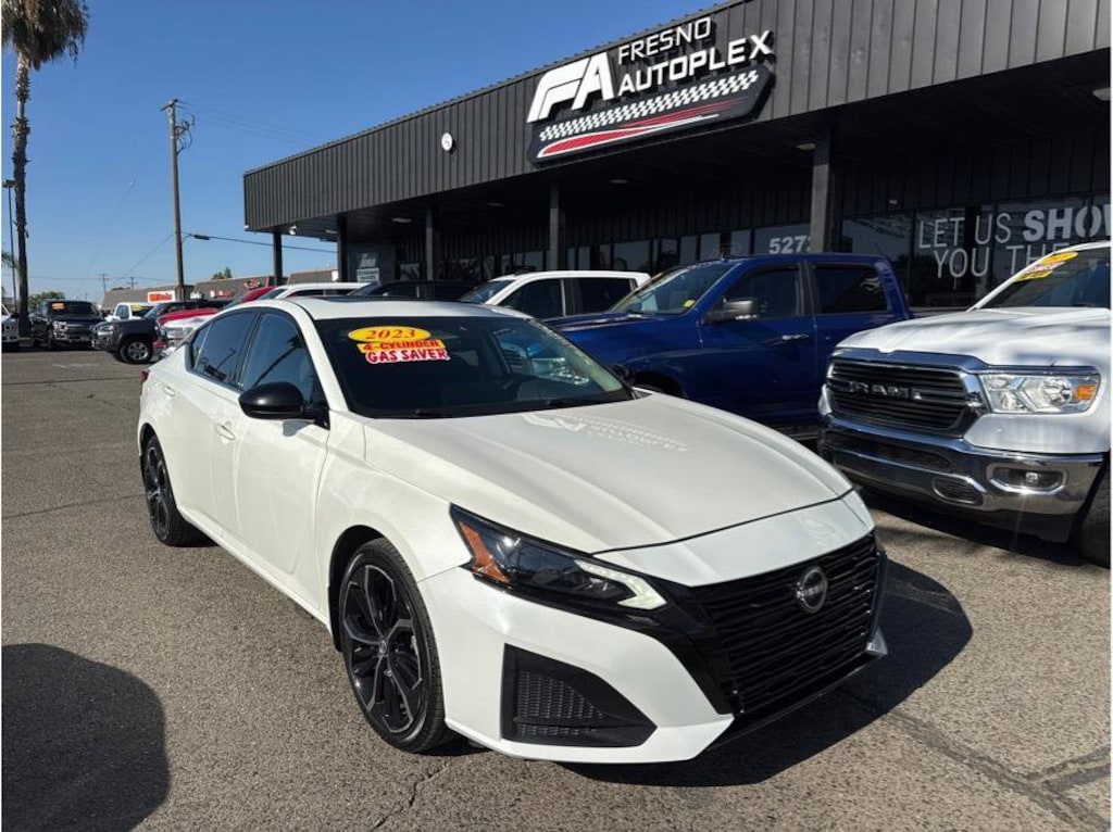 Used 2023 Nissan Altima 2.5 SR Sedan