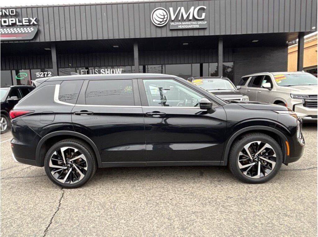 Used 2024 Mitsubishi Outlander SE SUV