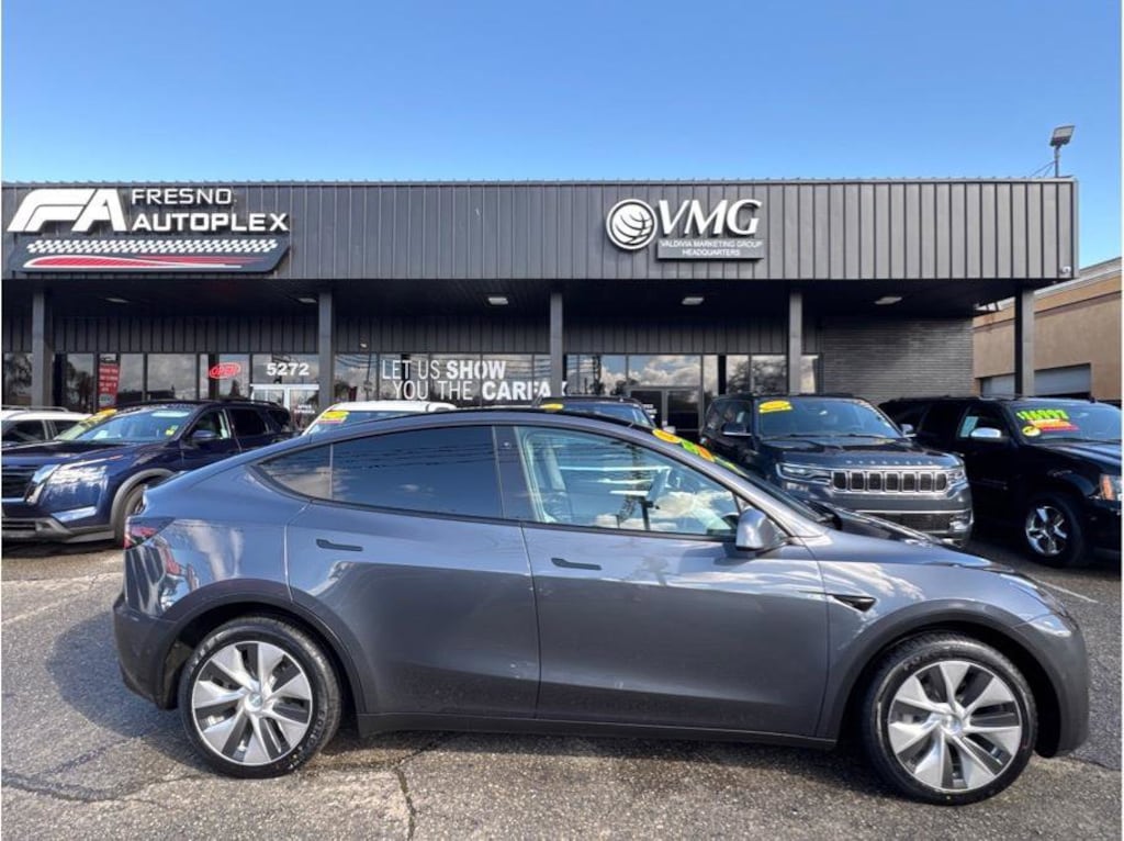 Used 2022 Tesla Model Y Long Range SUV