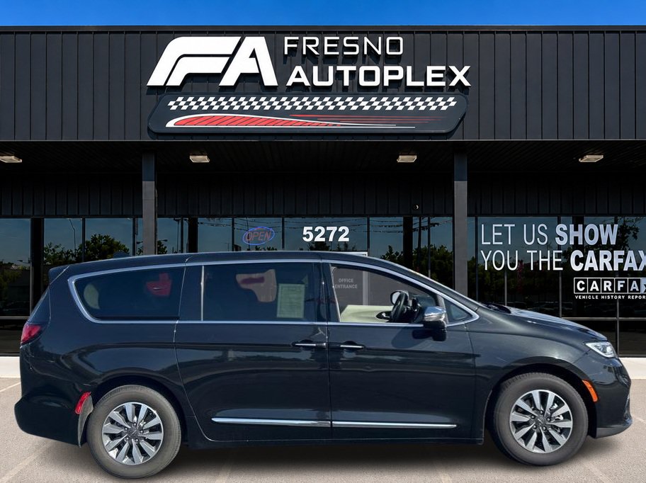 Used 2023 Chrysler Pacifica Plug-In Hybrid Limited Van Passenger Van