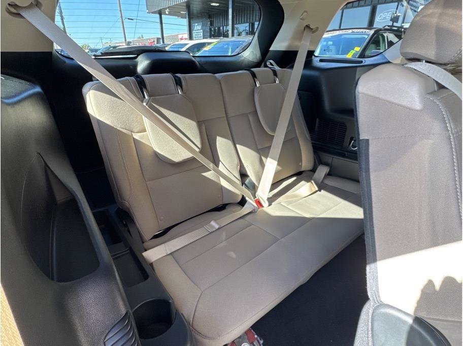 2023 Ford Explorer XLT - Photo 13