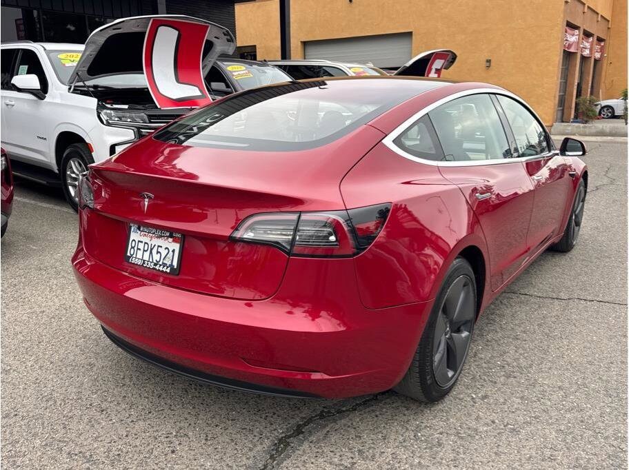 2018 Tesla Model 3 photo 4