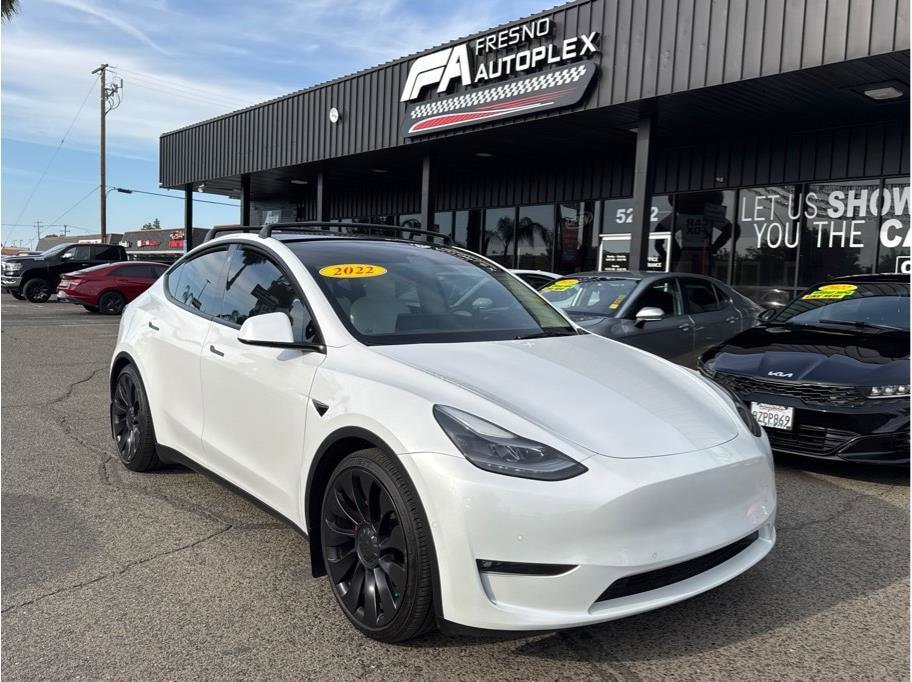 2022 Tesla Model Y Performance Dual Motor All-Wheel Drive's photo