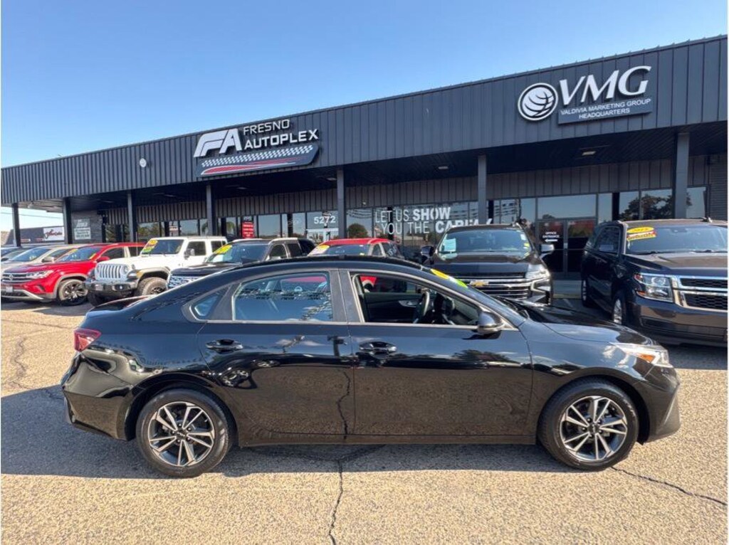Used 2024 Kia Forte LXS Sedan