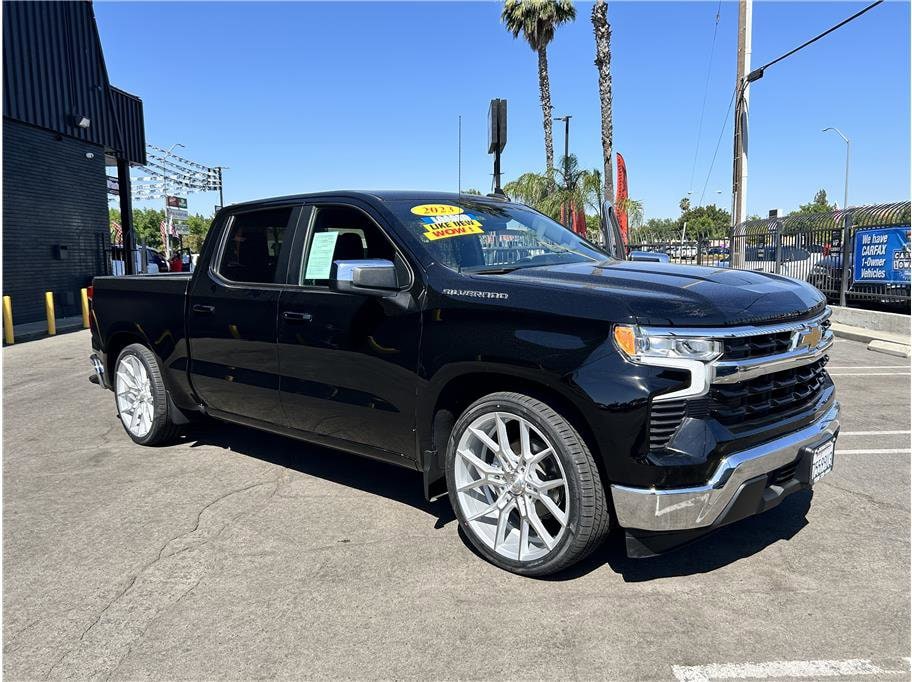 2023 Chevrolet Silverado 1500 LT Crew Cab Short Box's photo