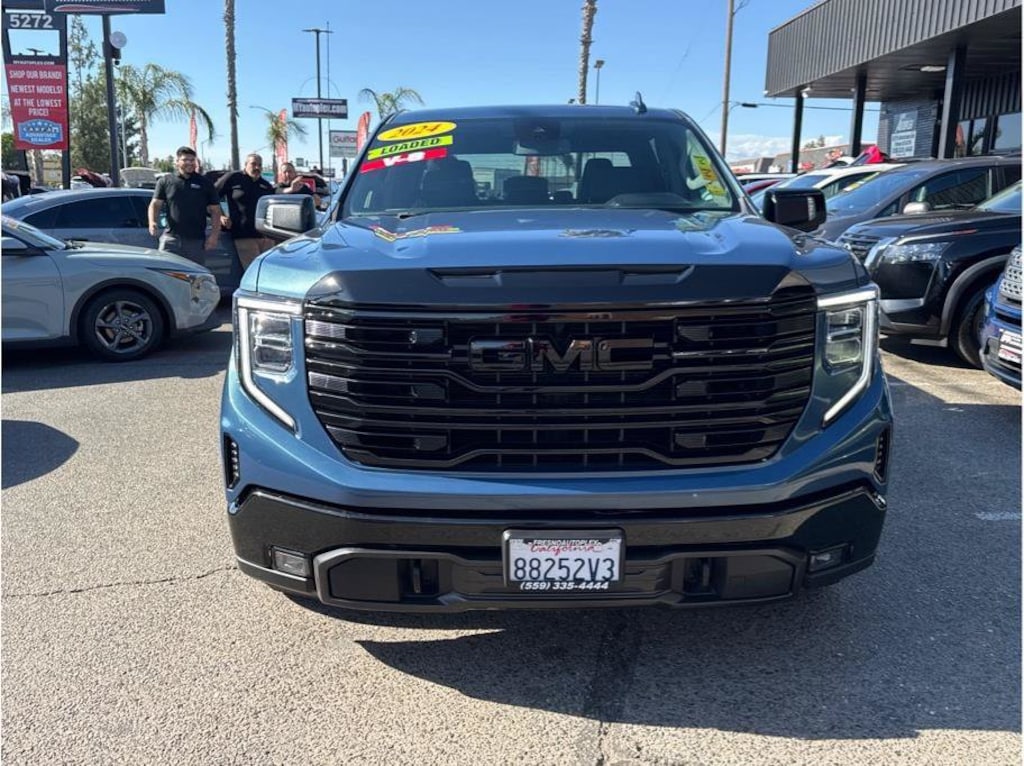 Used 2024 GMC Sierra 1500 SLT Truck Crew Cab