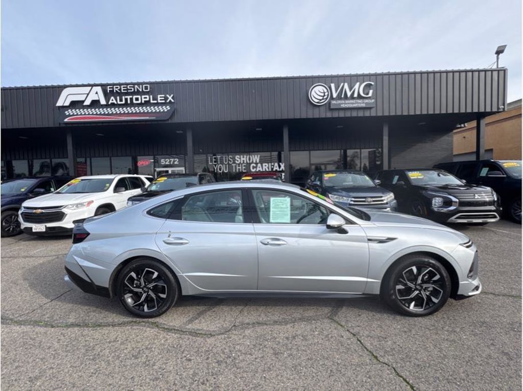 Used 2024 Hyundai Sonata SEL Sedan