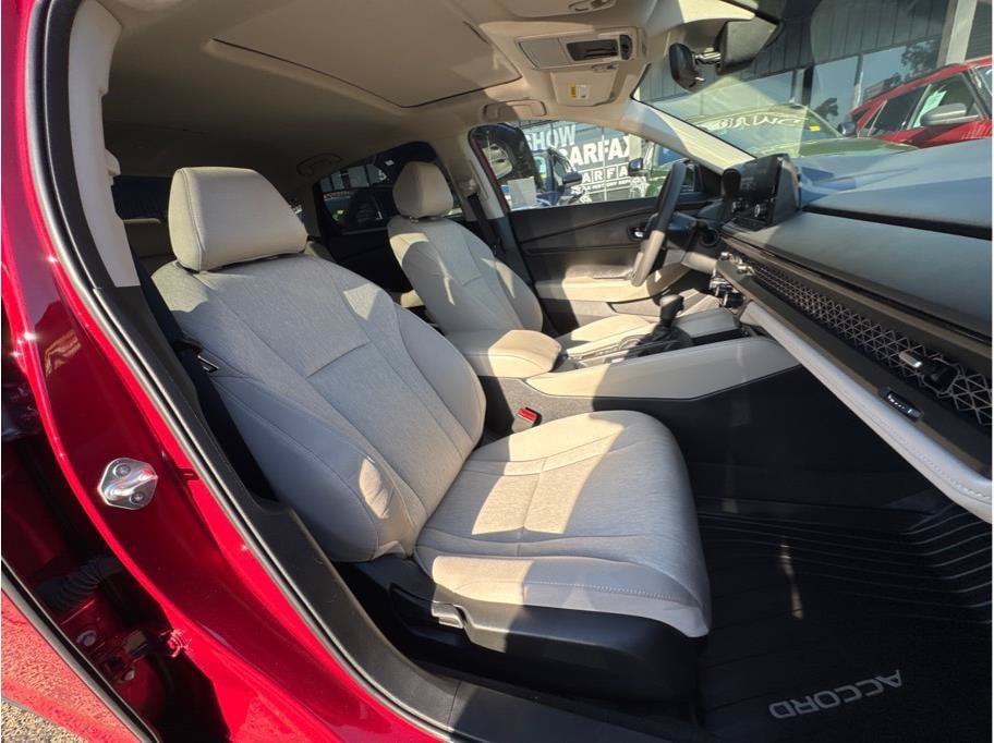 2024 Honda Accord EX - Photo 11